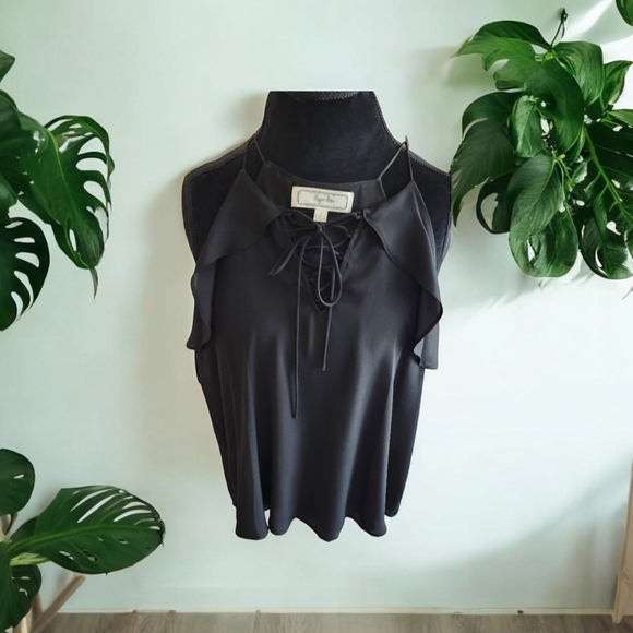 NWOT Stunning Flowy Blouse - Picture 5 of 8